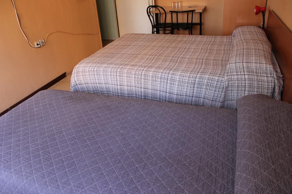 Hostal Cal Siles Ел Прат де Льобрегат Стая снимка